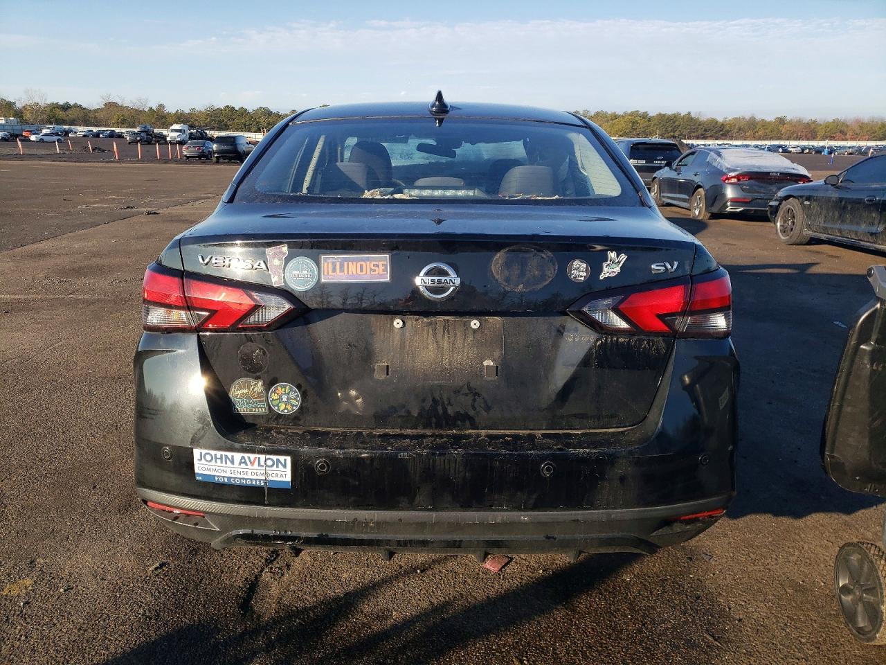 2021 NISSAN VERSA photo 6
