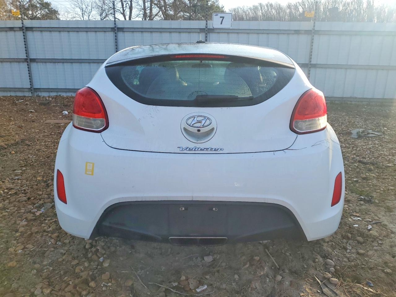 2014 HYUNDAI VELOSTER photo 6