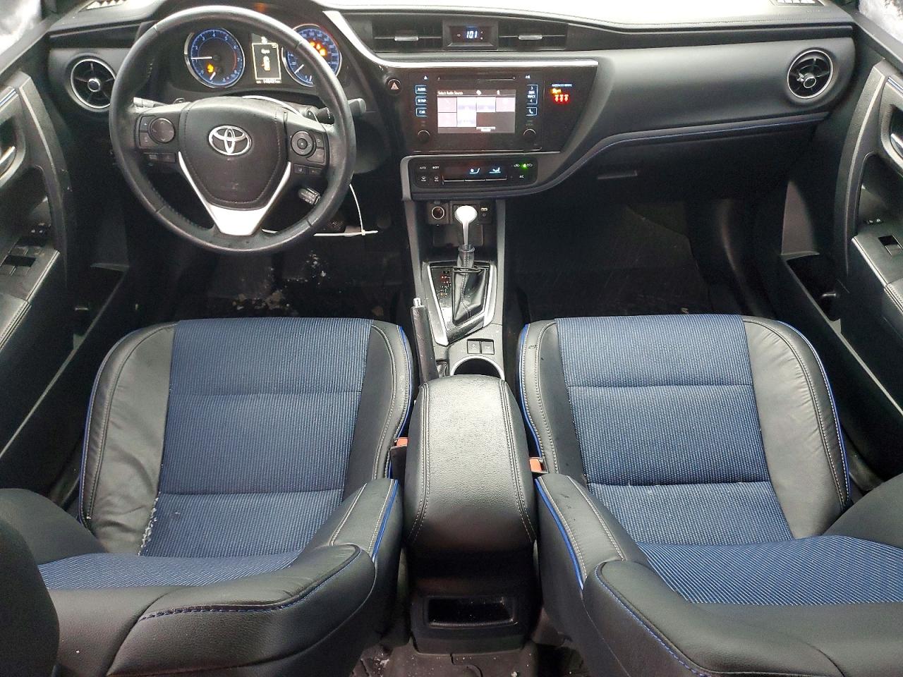 2019 TOYOTA COROLLA L photo 8