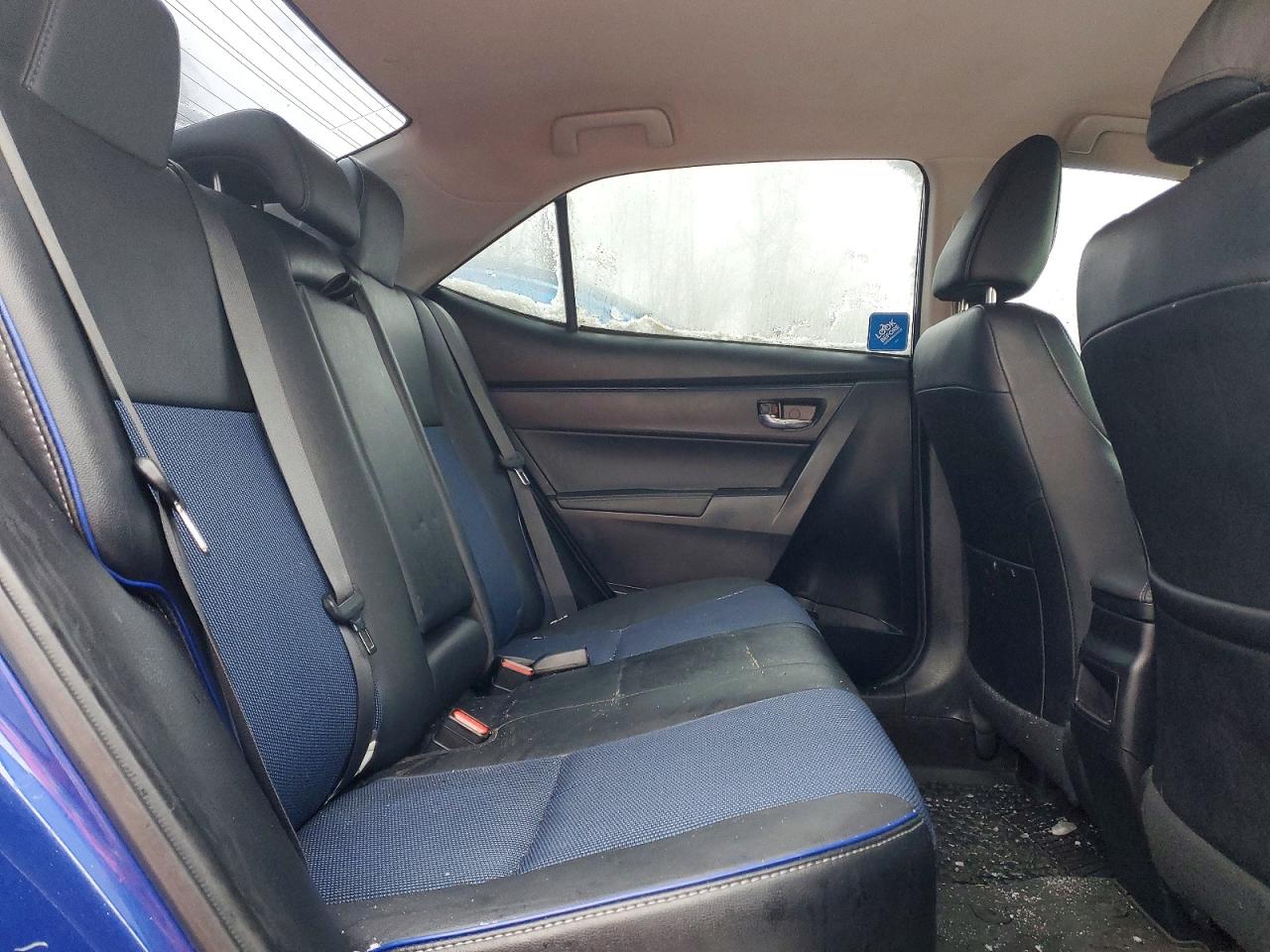 2019 TOYOTA COROLLA L photo 10