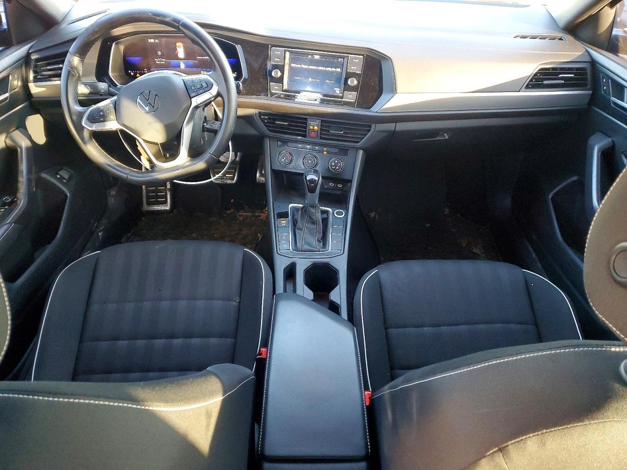 2023 VOLKSWAGEN JETTA SPORT photo 8