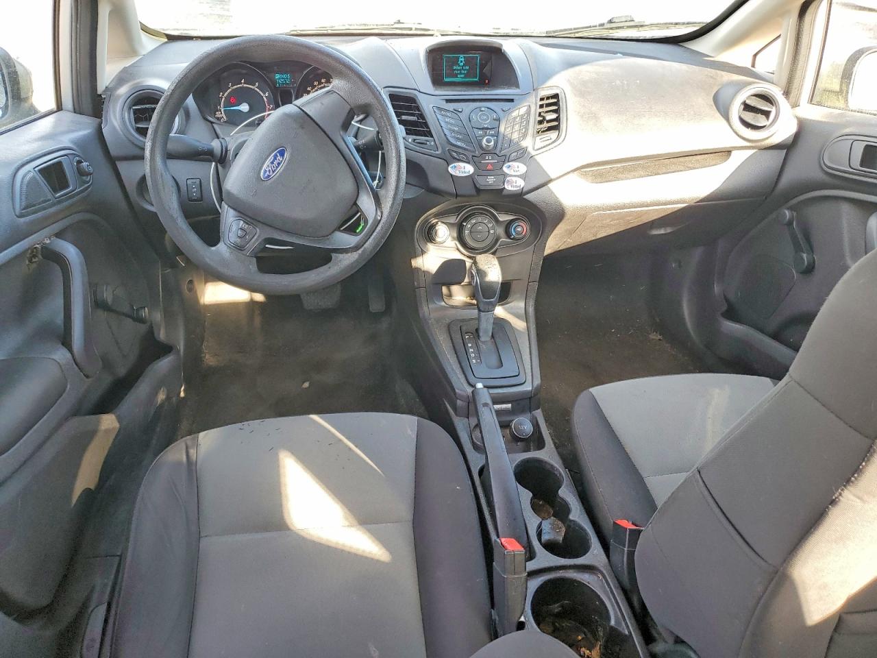 2016 FORD FIESTA S photo 8