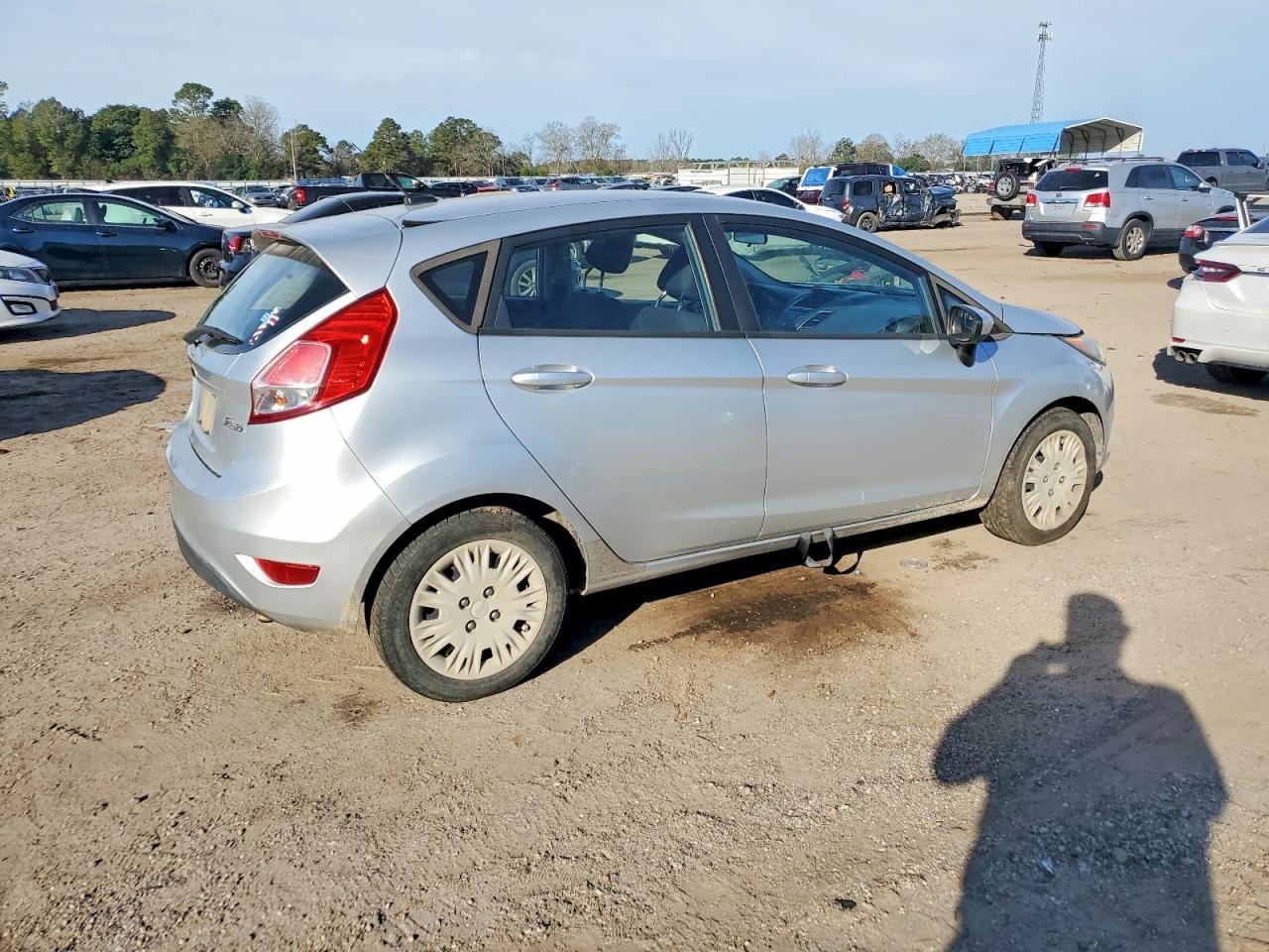 2016 FORD FIESTA S photo 3