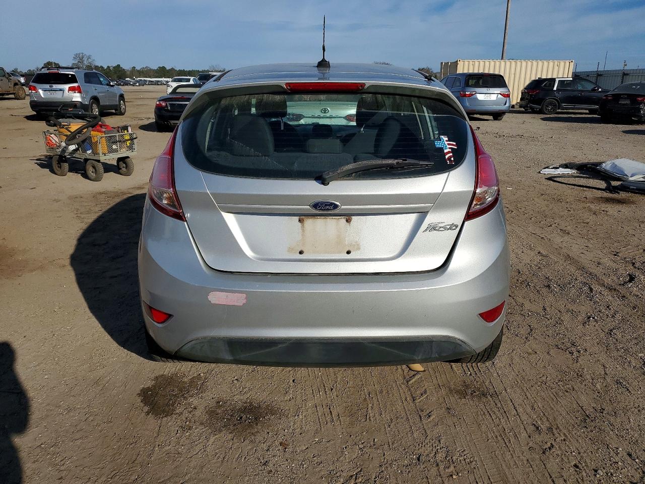 2016 FORD FIESTA S photo 6
