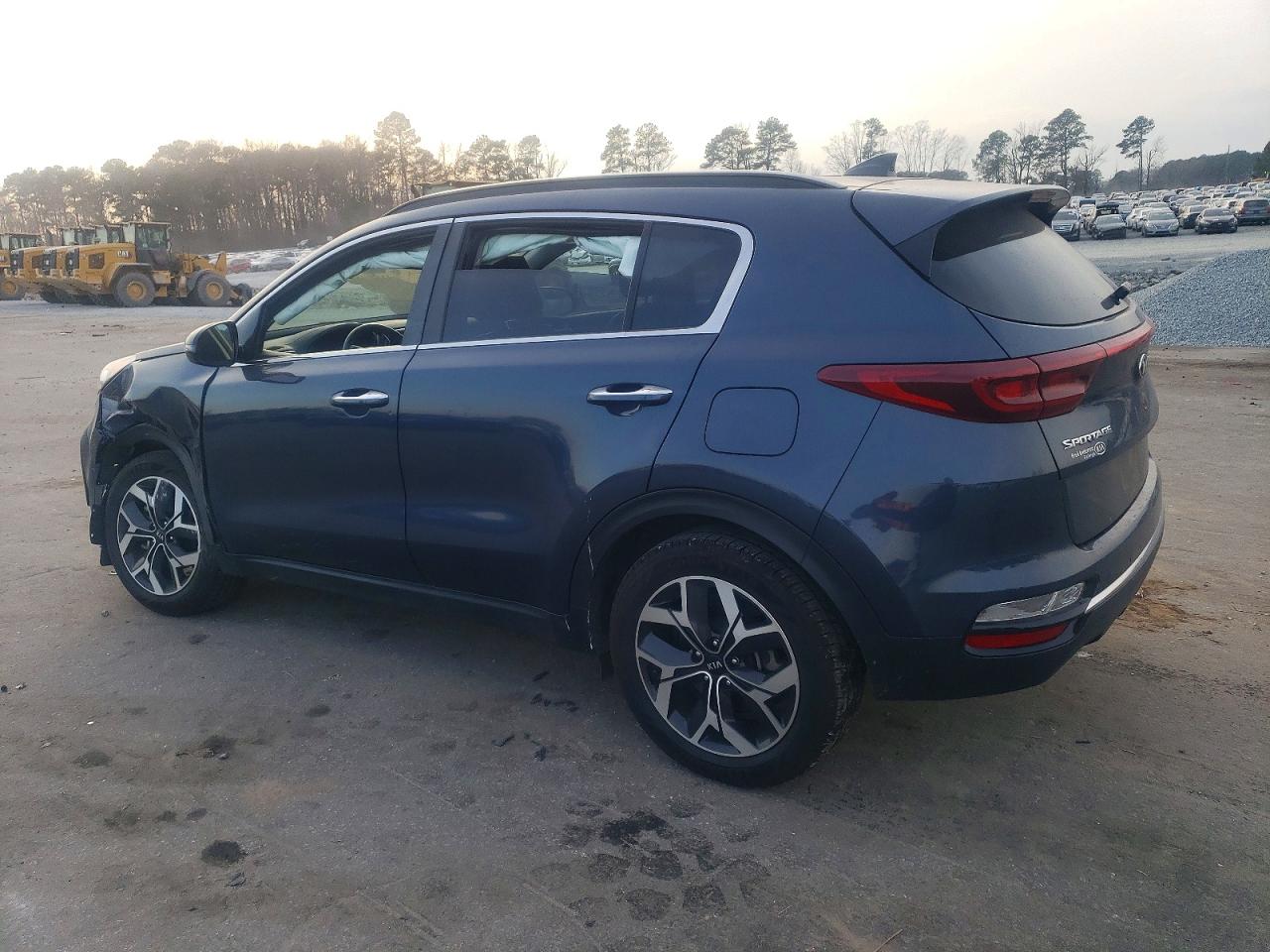 2021 KIA SPORTAGE EX photo 2