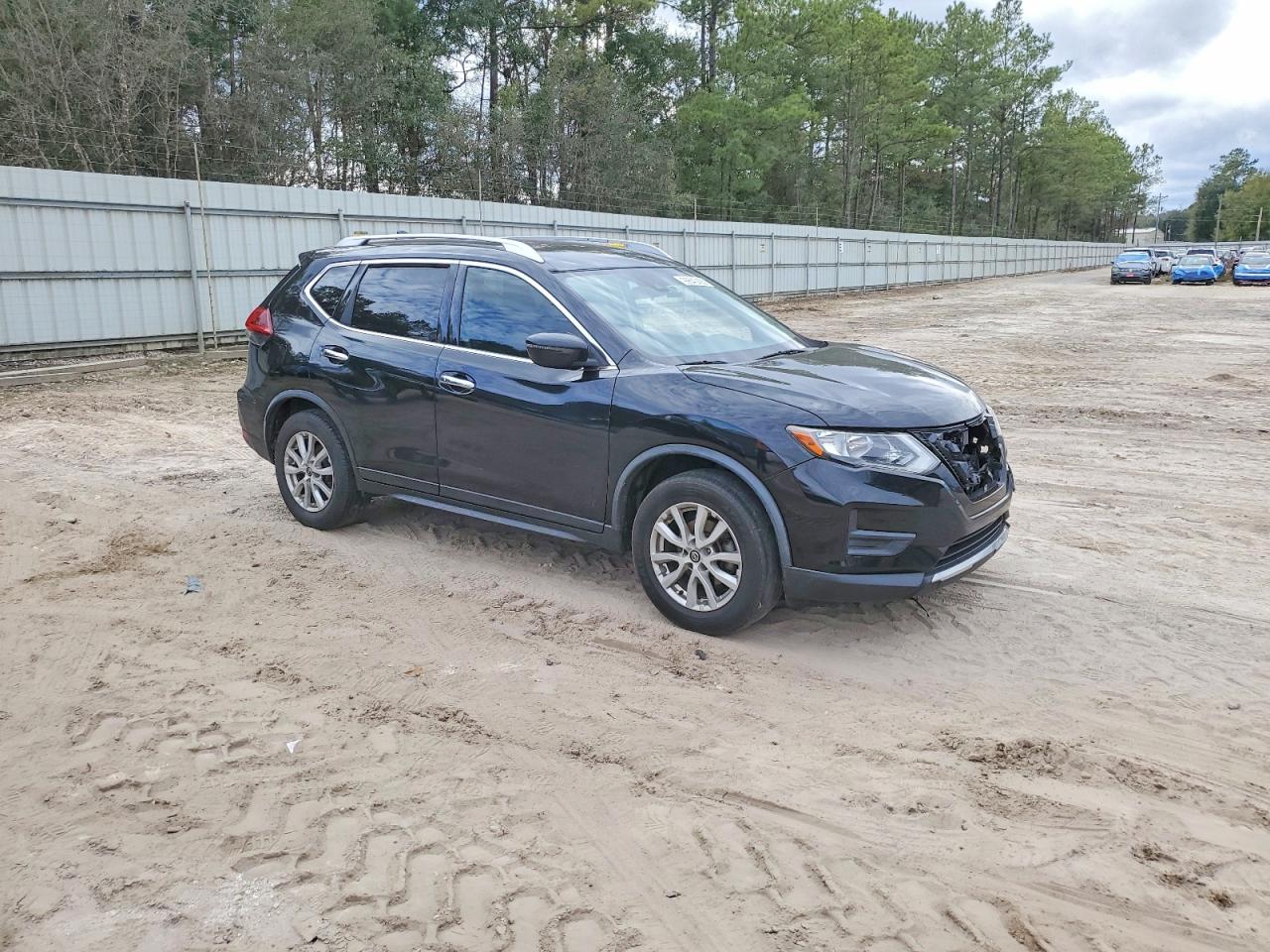 2020 NISSAN ROGUE S photo 4