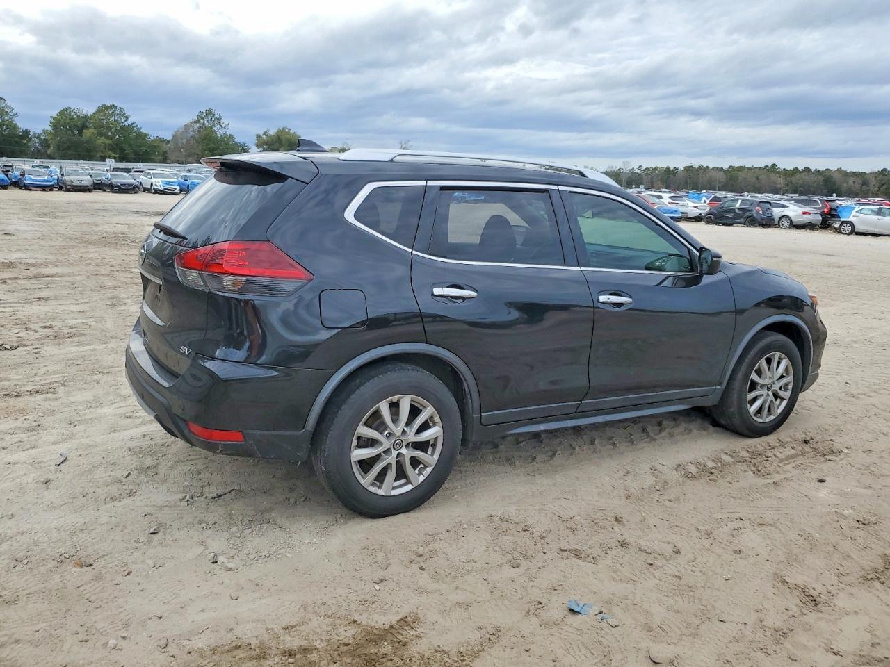 2020 NISSAN ROGUE S photo 3