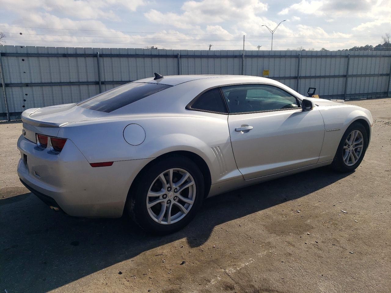 2013 CHEVROLET CAMARO LT photo 3