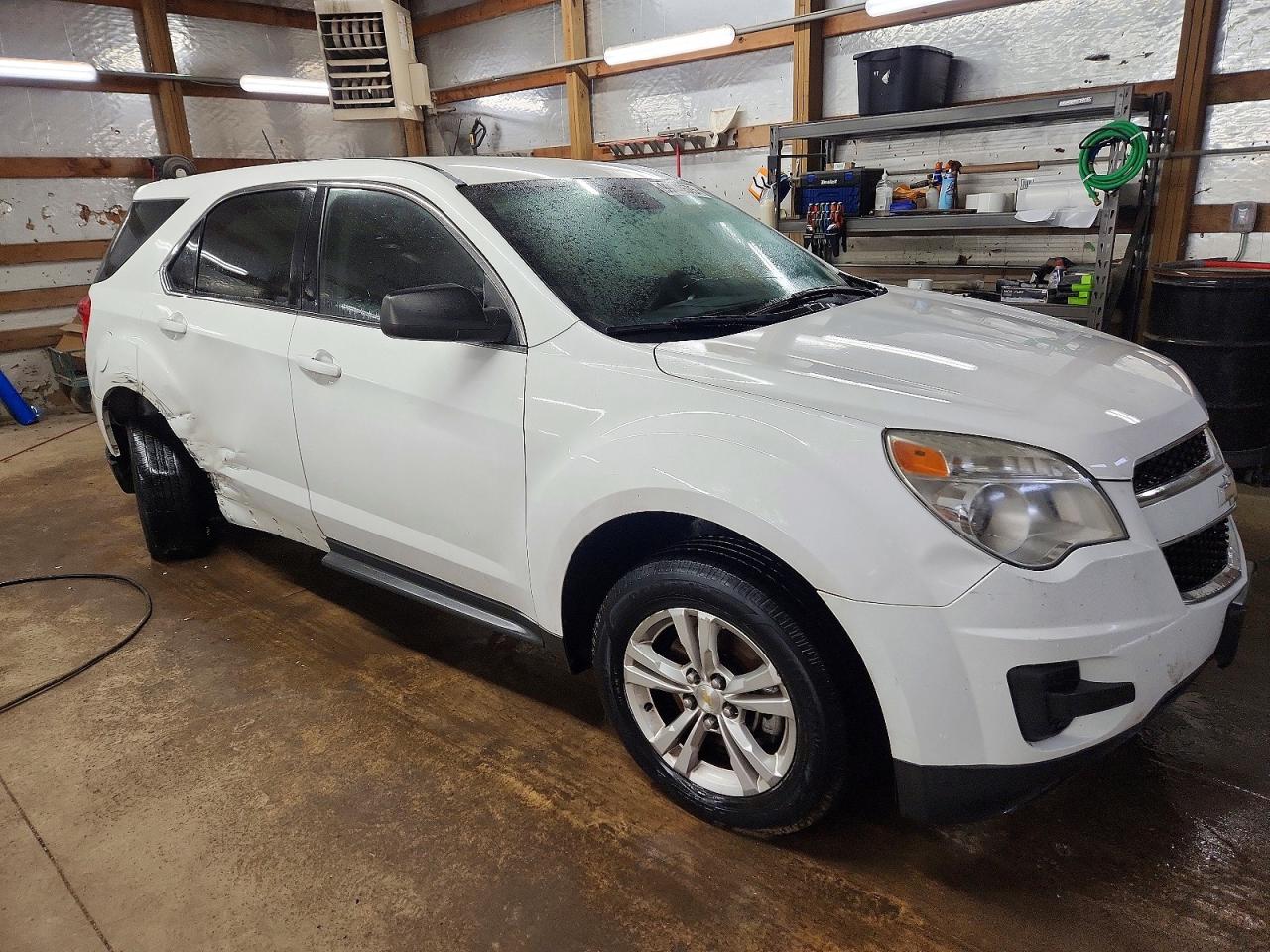 2015 CHEVROLET EQUINOX LS photo 4
