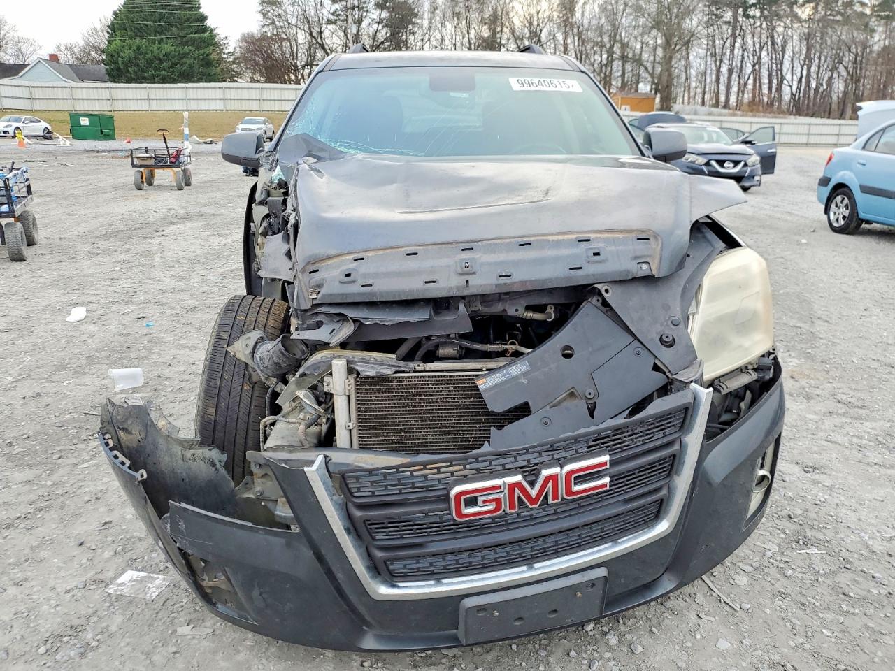 2013 GMC TERRAIN SLE photo 5