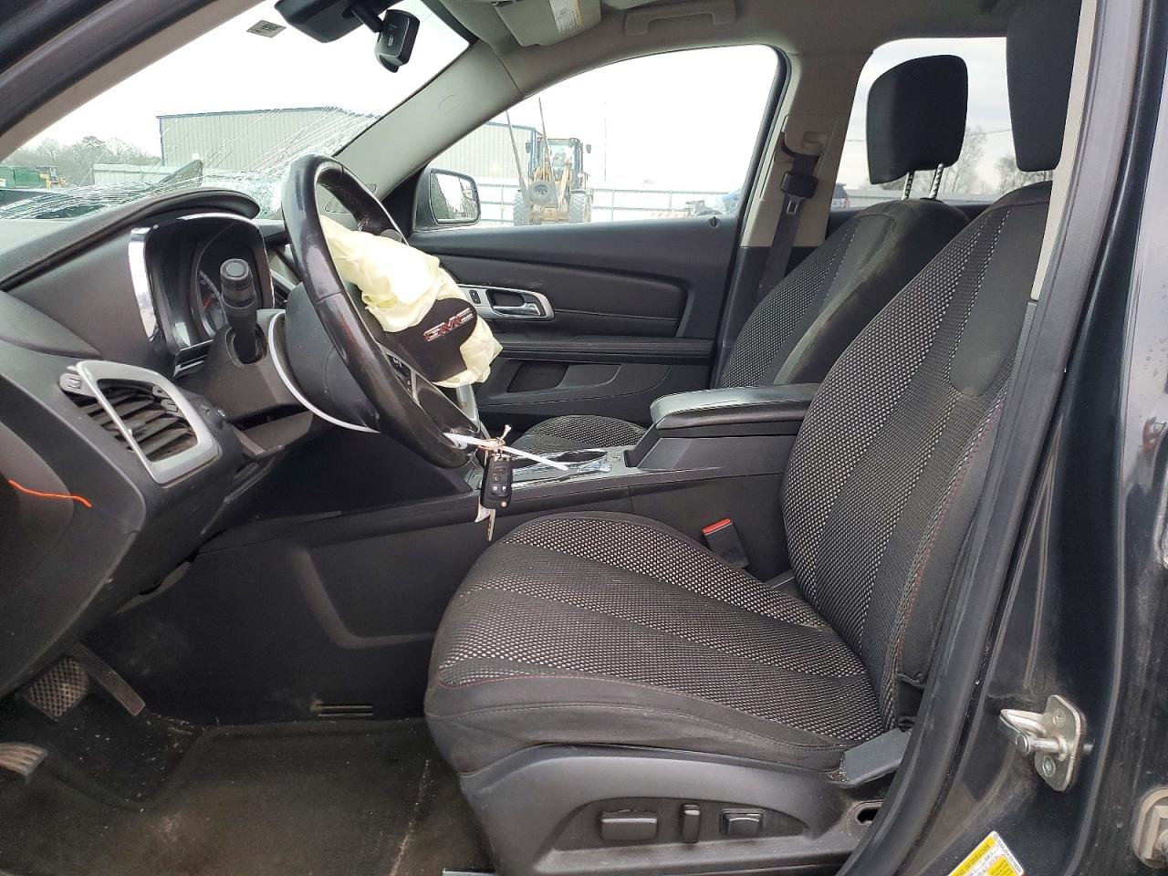 2013 GMC TERRAIN SLE photo 7