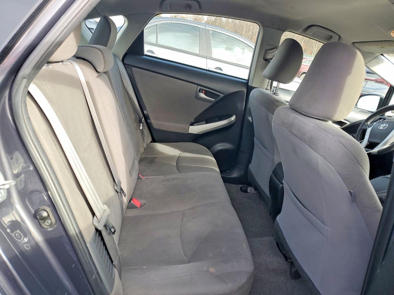 2014 TOYOTA PRIUS photo 10