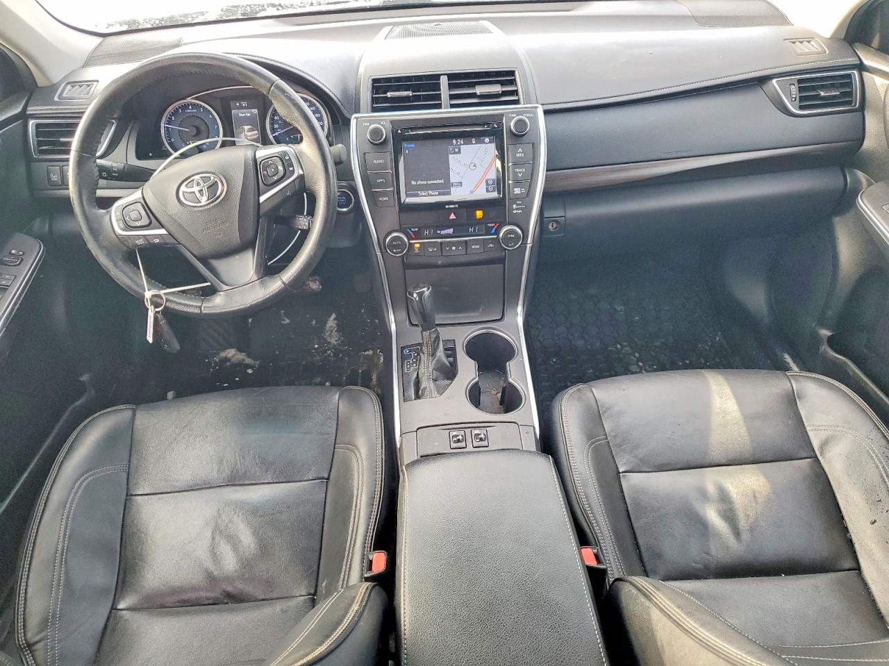2017 TOYOTA CAMRY LE photo 8