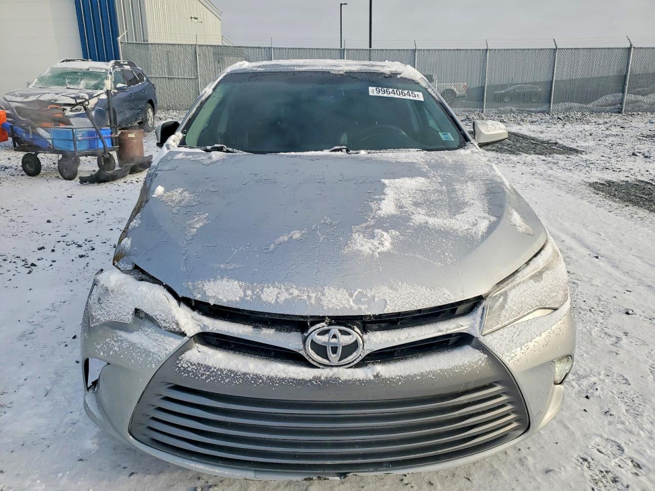 2017 TOYOTA CAMRY LE photo 5