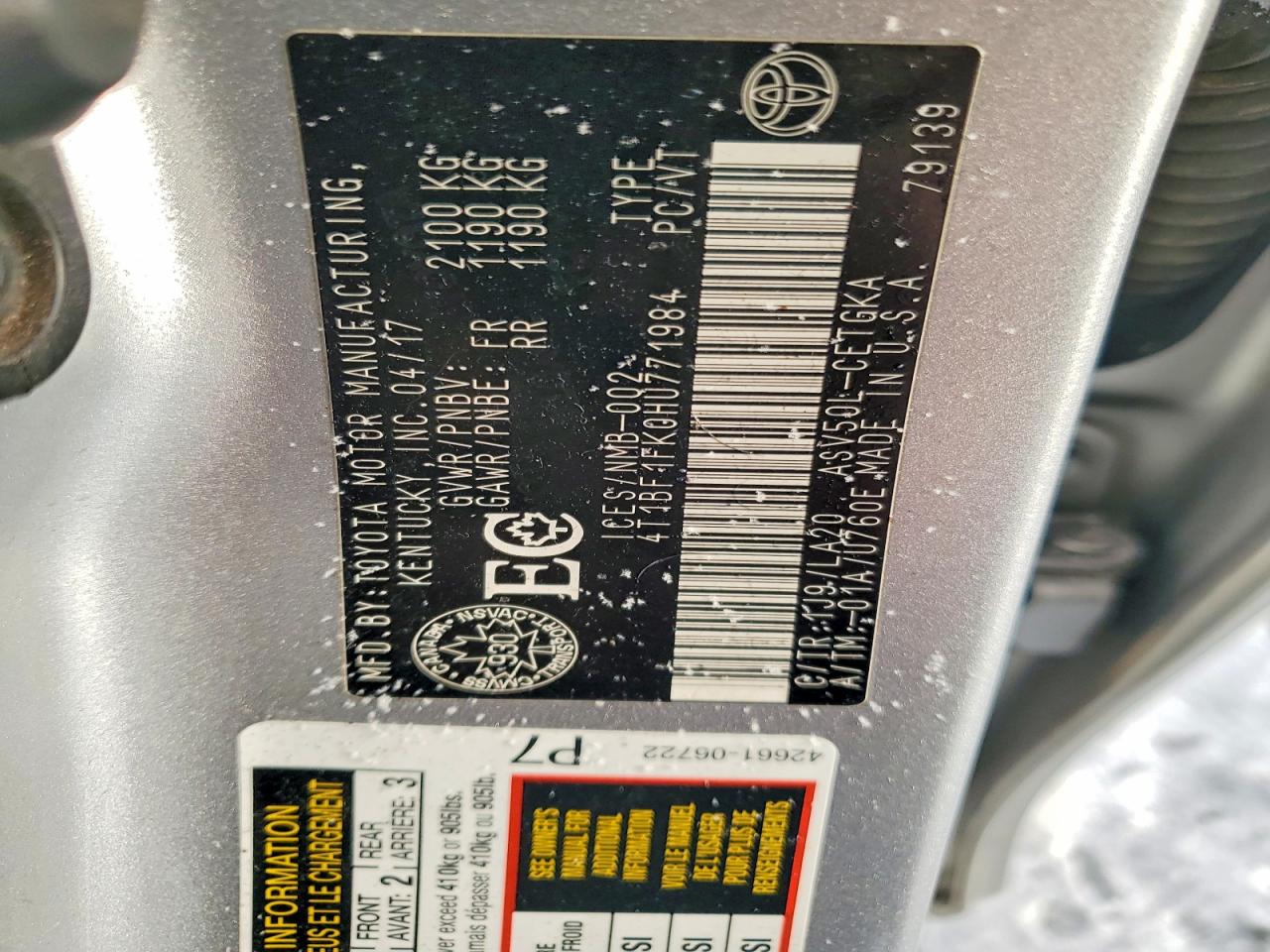 2017 TOYOTA CAMRY LE photo 13