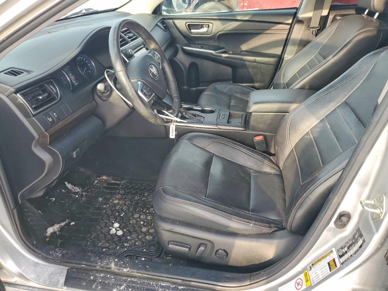 2017 TOYOTA CAMRY LE photo 7
