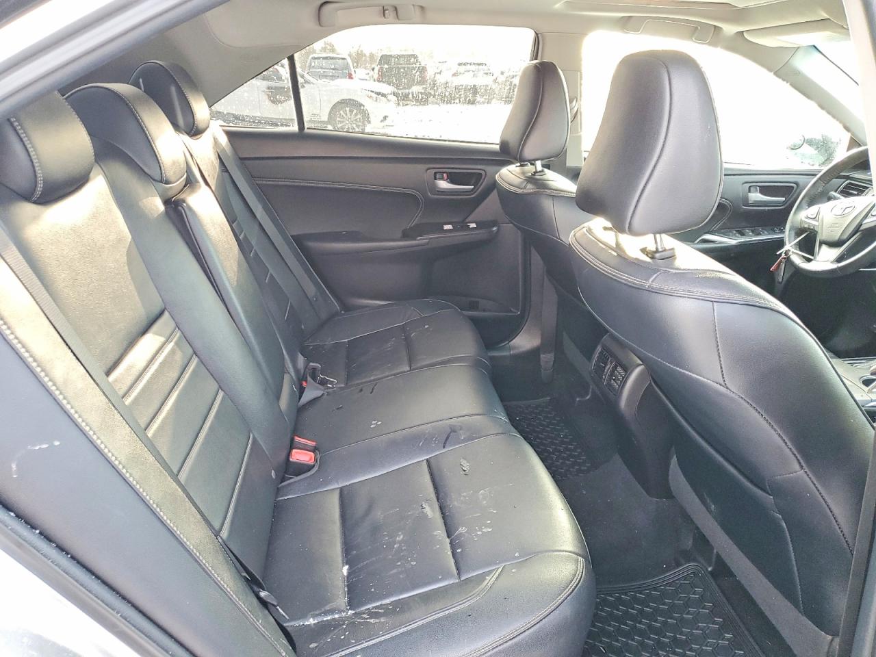 2017 TOYOTA CAMRY LE photo 10