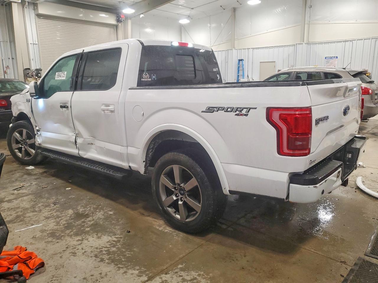2016 FORD F150 SUPERCREW photo 2