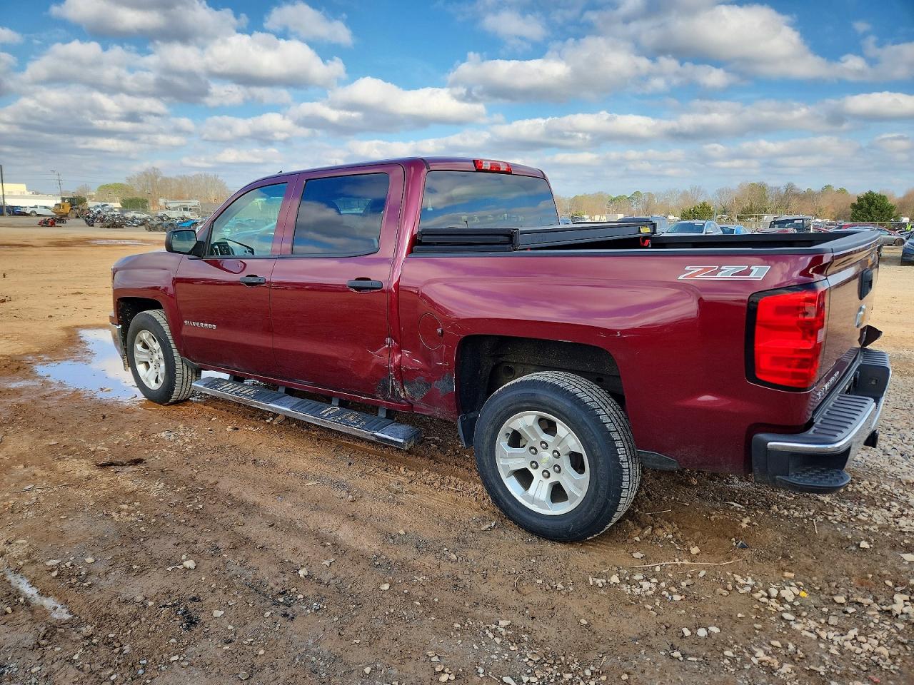 2014 CHEVROLET SILVERADO C1500 LT photo 2