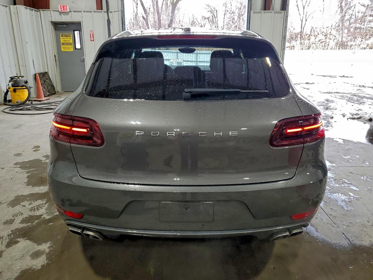 2016 PORSCHE MACAN TURBO photo 6