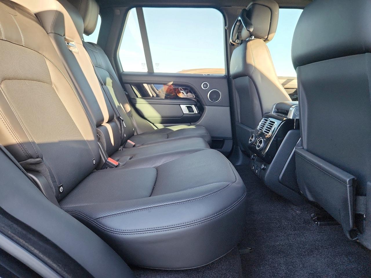 2022 LAND ROVER RANGE ROVER HSE WESTMINSTER EDITION photo 11