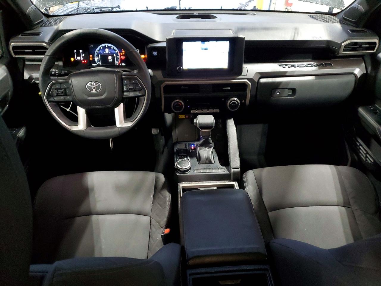 2025 TOYOTA TACOMA DOUBLE CAB photo 8
