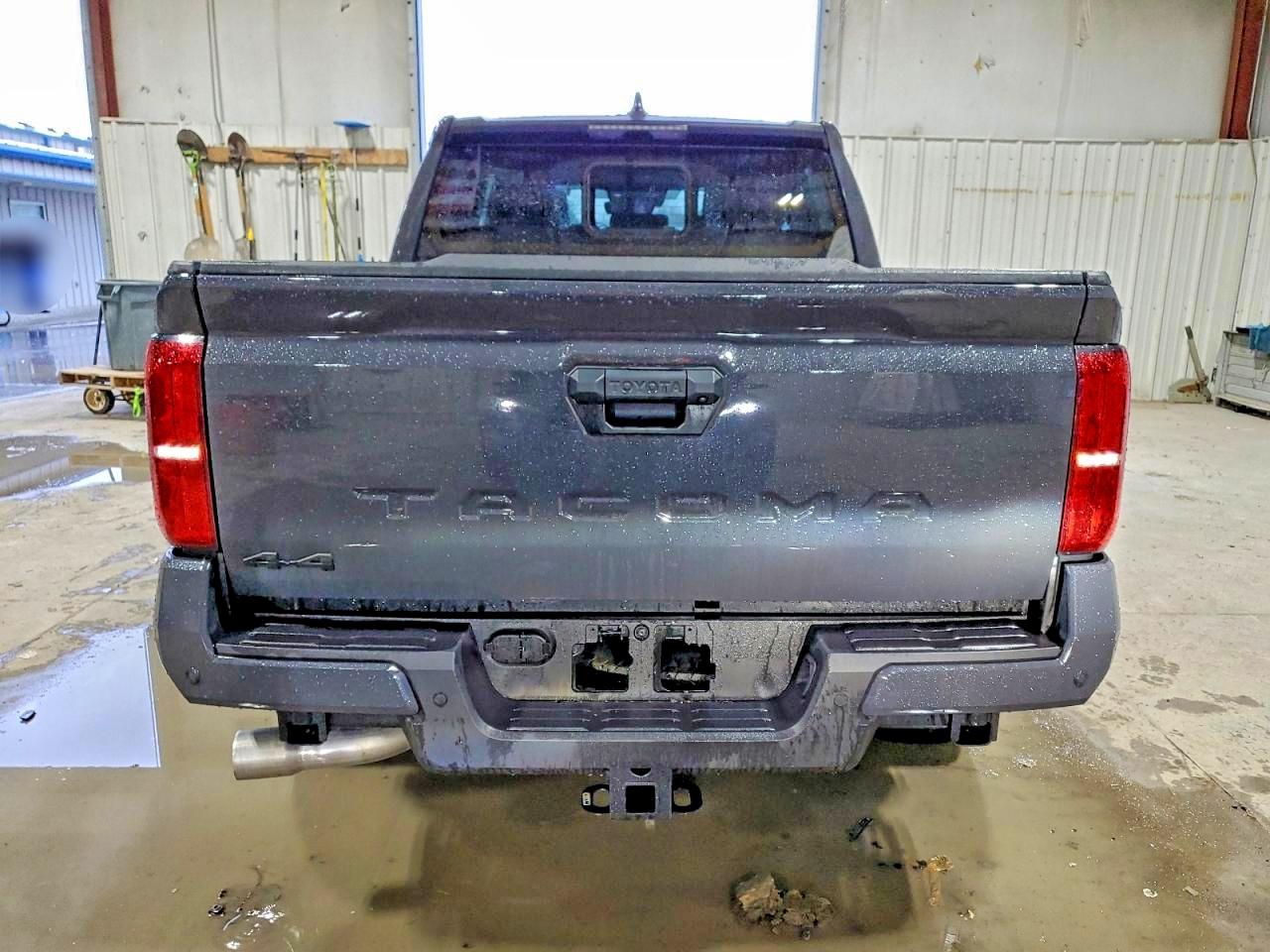 2025 TOYOTA TACOMA DOUBLE CAB photo 6