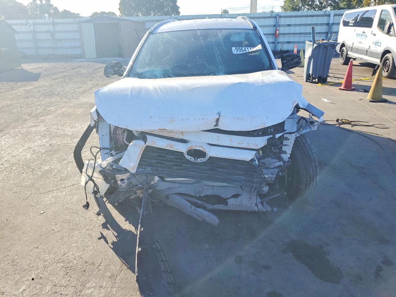 2019 TOYOTA RAV4 LE photo 5