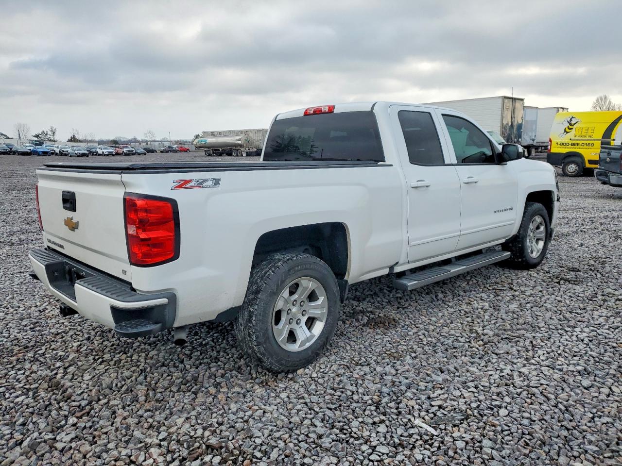 2016 CHEVROLET SILVERADO K1500 LT photo 3