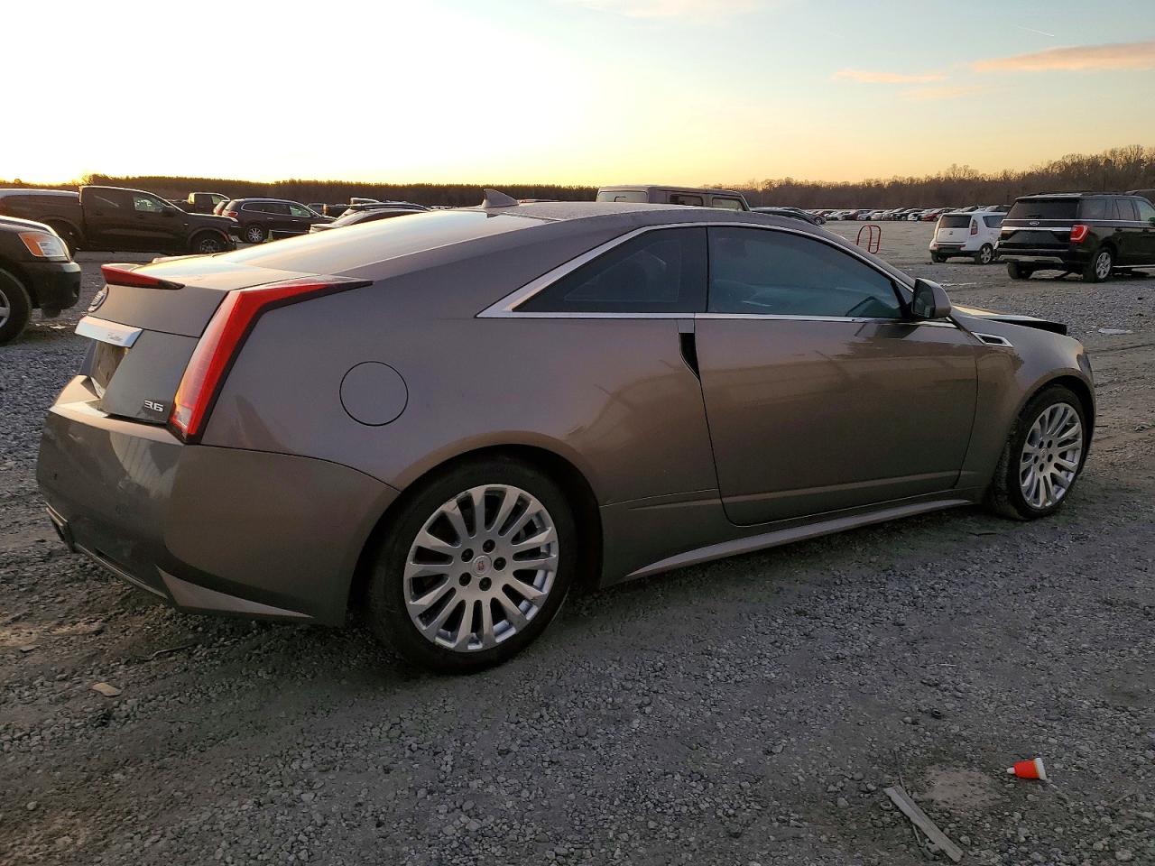 2012 CADILLAC CTS photo 3