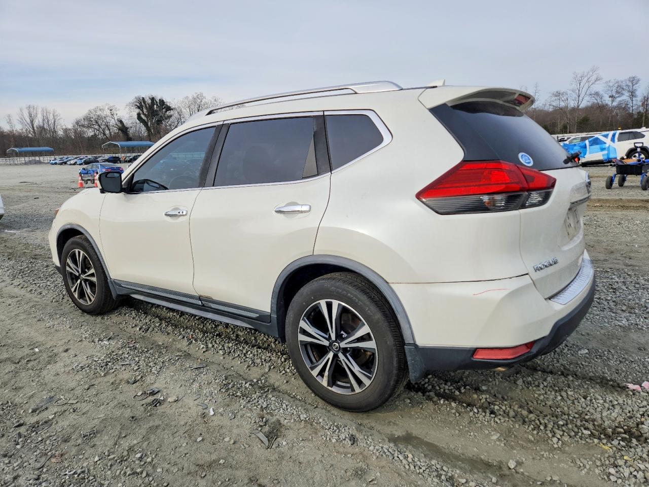 2017 NISSAN ROGUE S photo 2