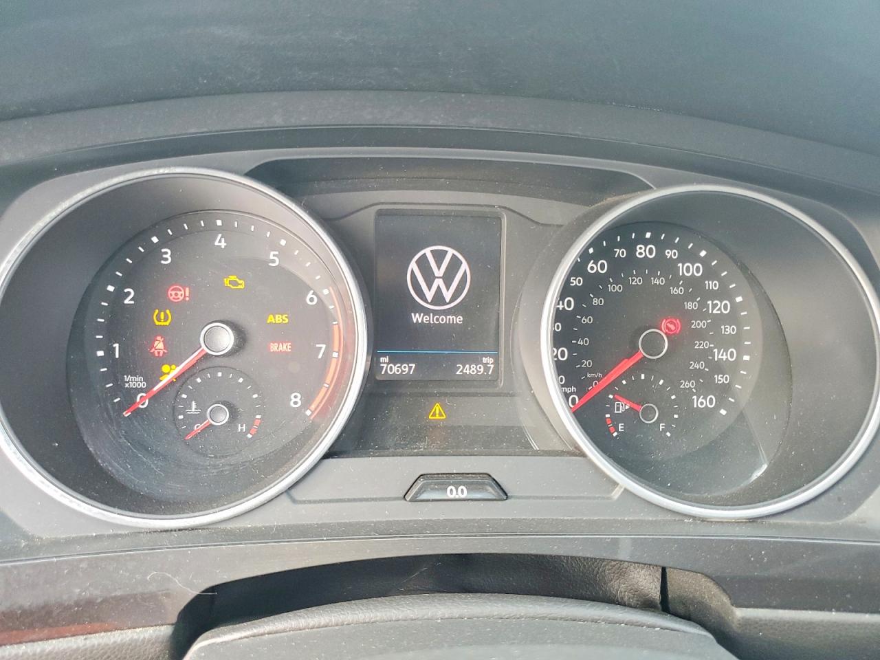 2021 VOLKSWAGEN TIGUAN SE photo 9