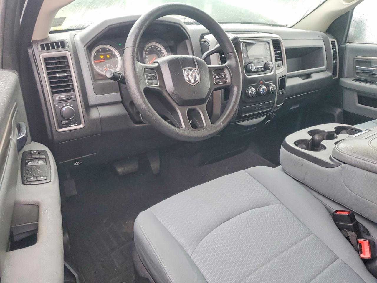 2013 RAM 1500 ST photo 8