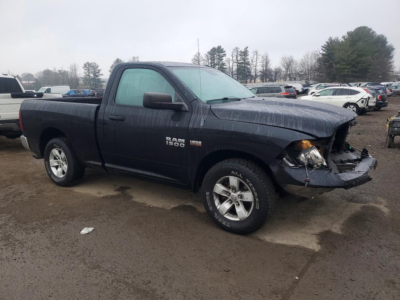 2013 RAM 1500 ST photo 4