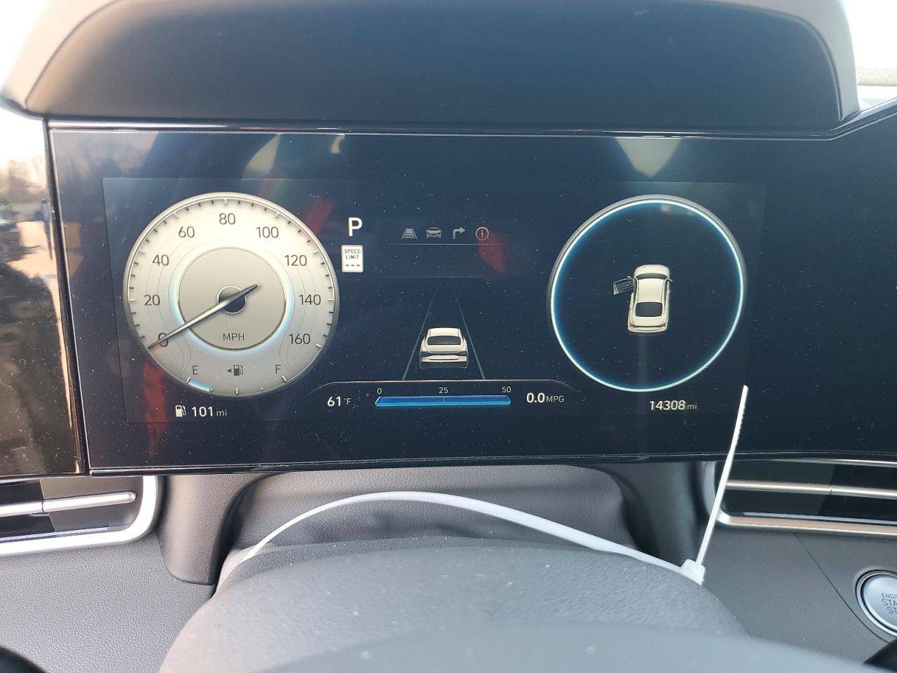 2024 HYUNDAI ELANTRA SEL photo 9