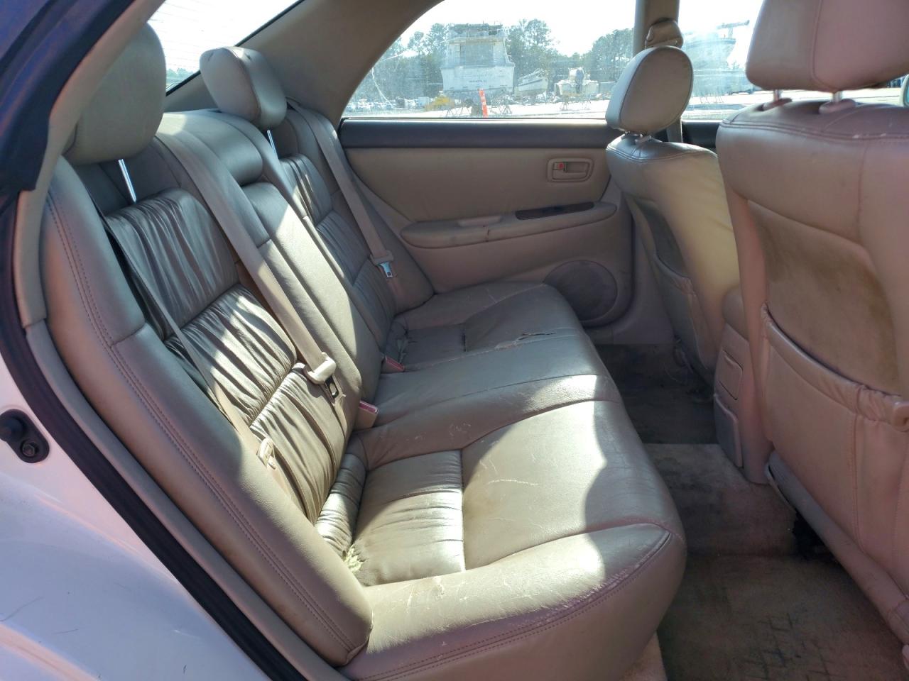 2001 LEXUS ES 300 photo 10