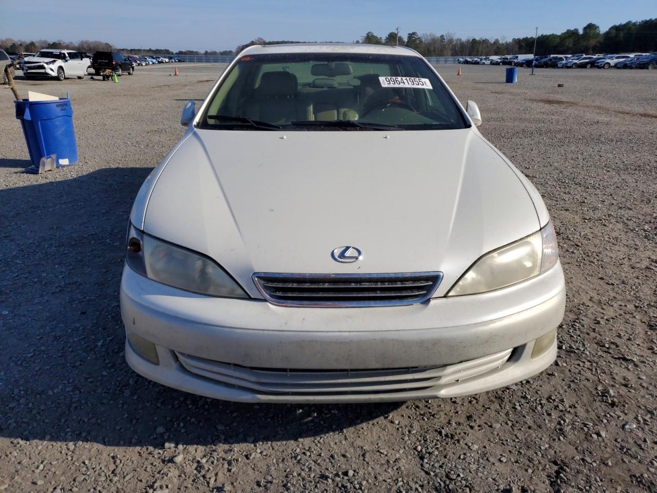 2001 LEXUS ES 300 photo 5