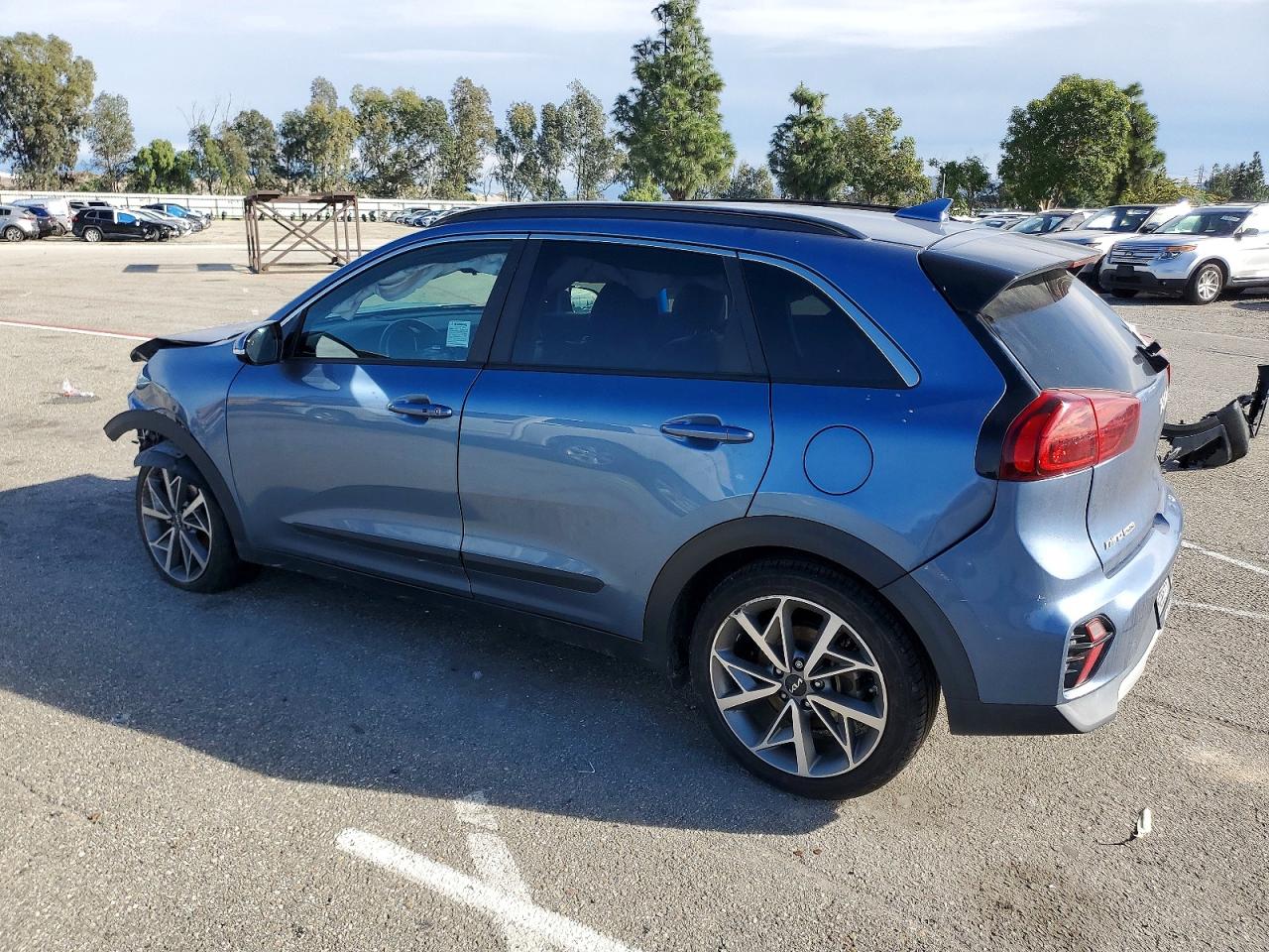 2022 KIA NIRO TOURING SPECIAL EDITION photo 2