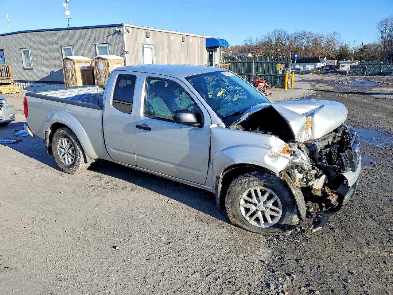 2019 NISSAN FRONTIER SV photo 4