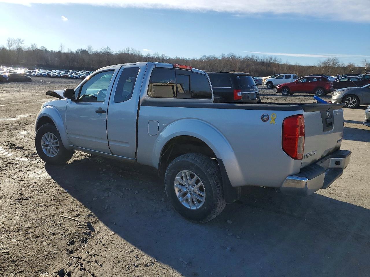 2019 NISSAN FRONTIER SV photo 2