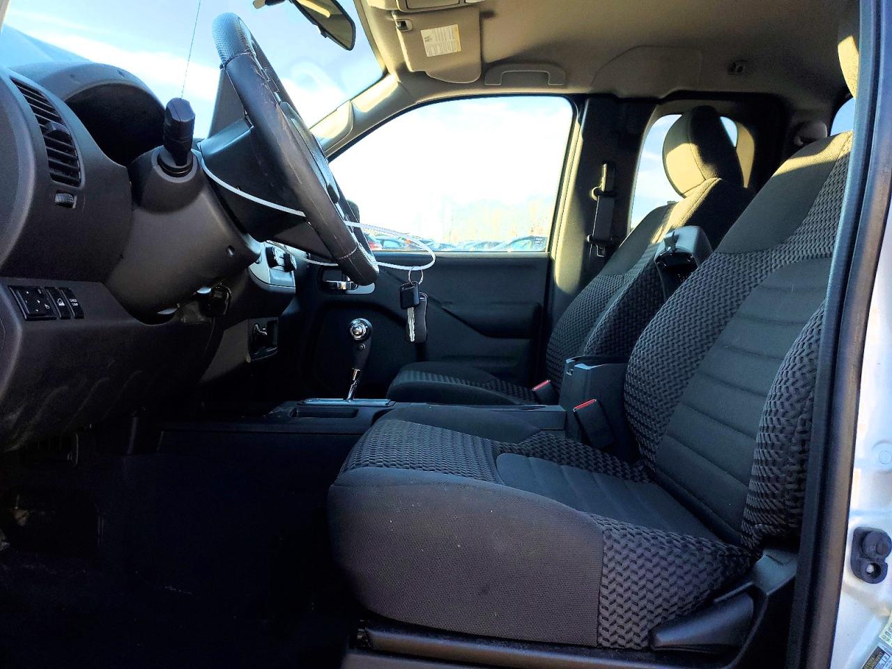2019 NISSAN FRONTIER SV photo 7