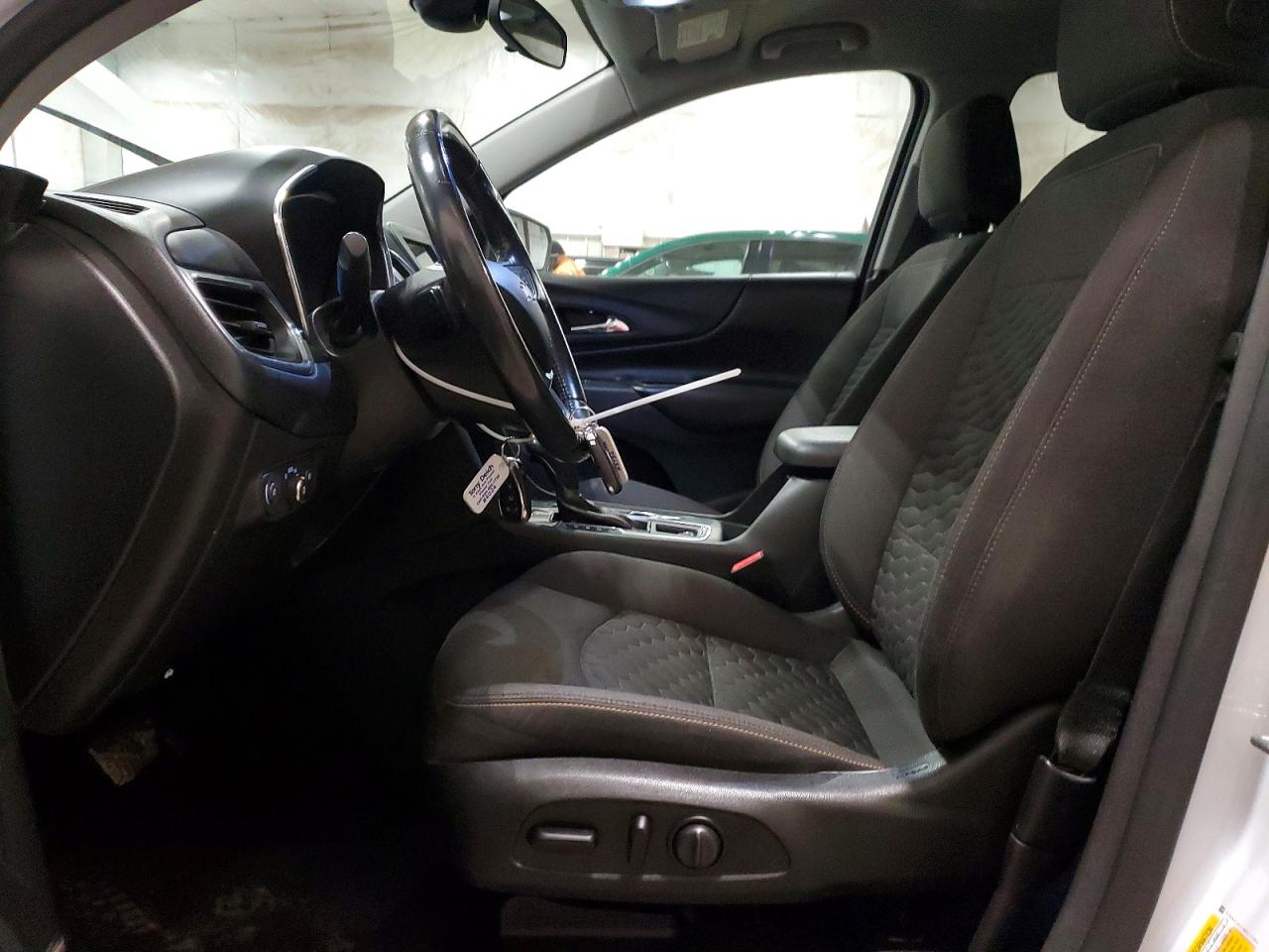 2021 CHEVROLET EQUINOX LT photo 7