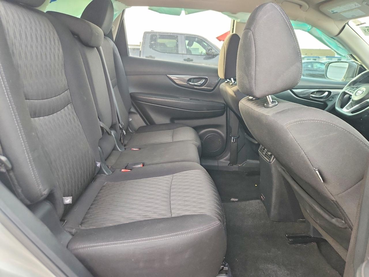 2020 NISSAN ROGUE S photo 10