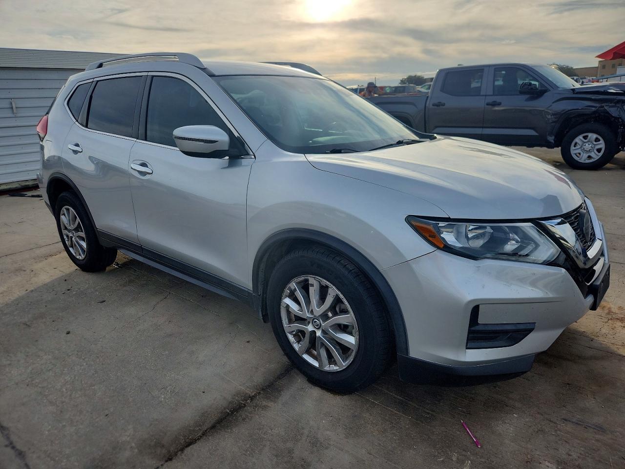 2020 NISSAN ROGUE S photo 4