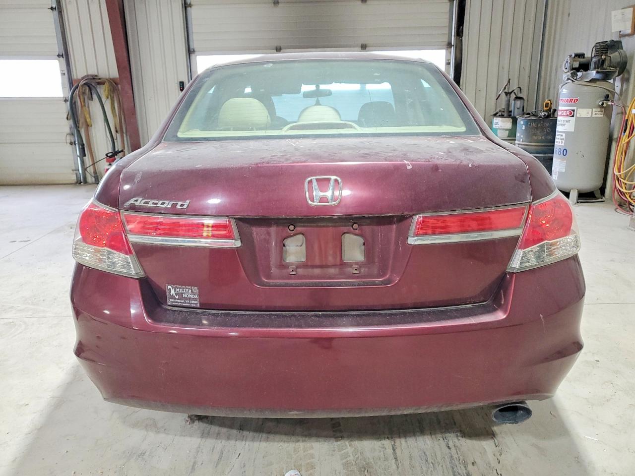 2012 HONDA ACCORD LX photo 6