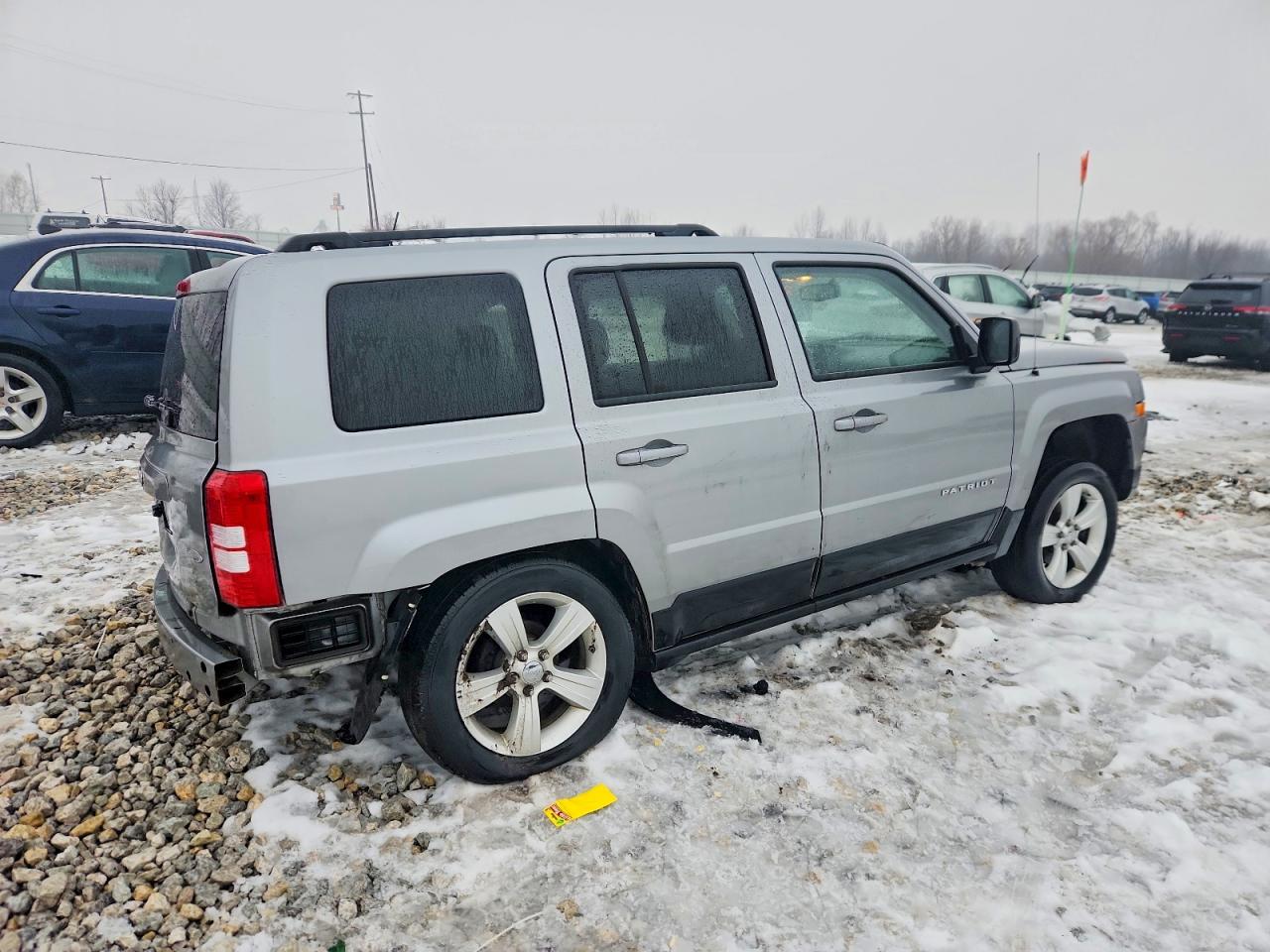2015 JEEP PATRIOT LATITUDE photo 3