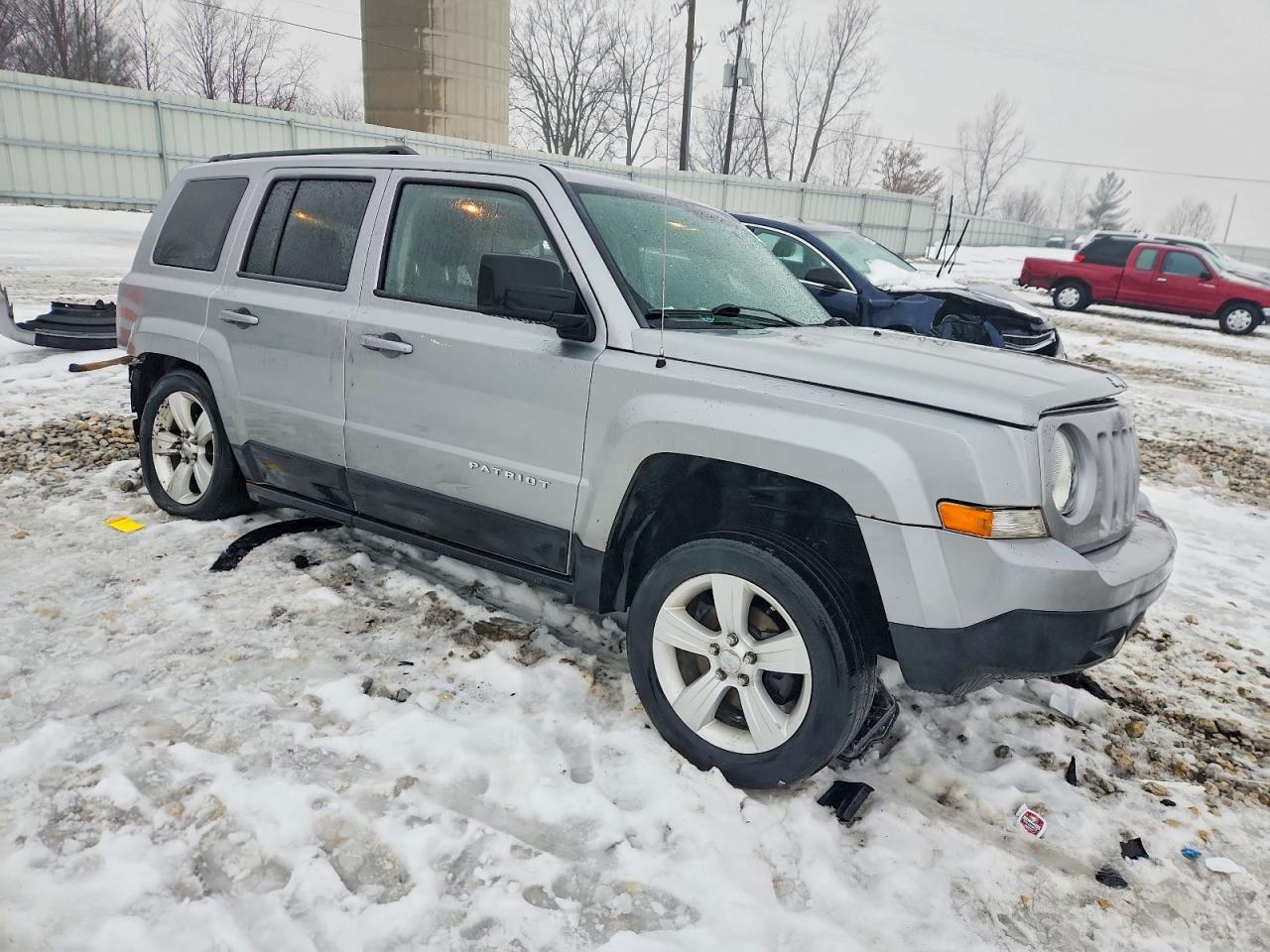 2015 JEEP PATRIOT LATITUDE photo 4