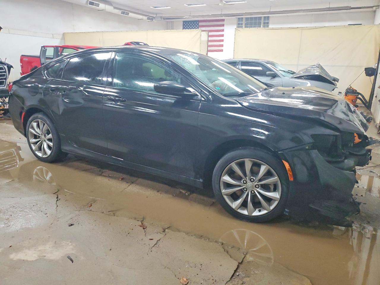 2016 CHRYSLER 200 S photo 4