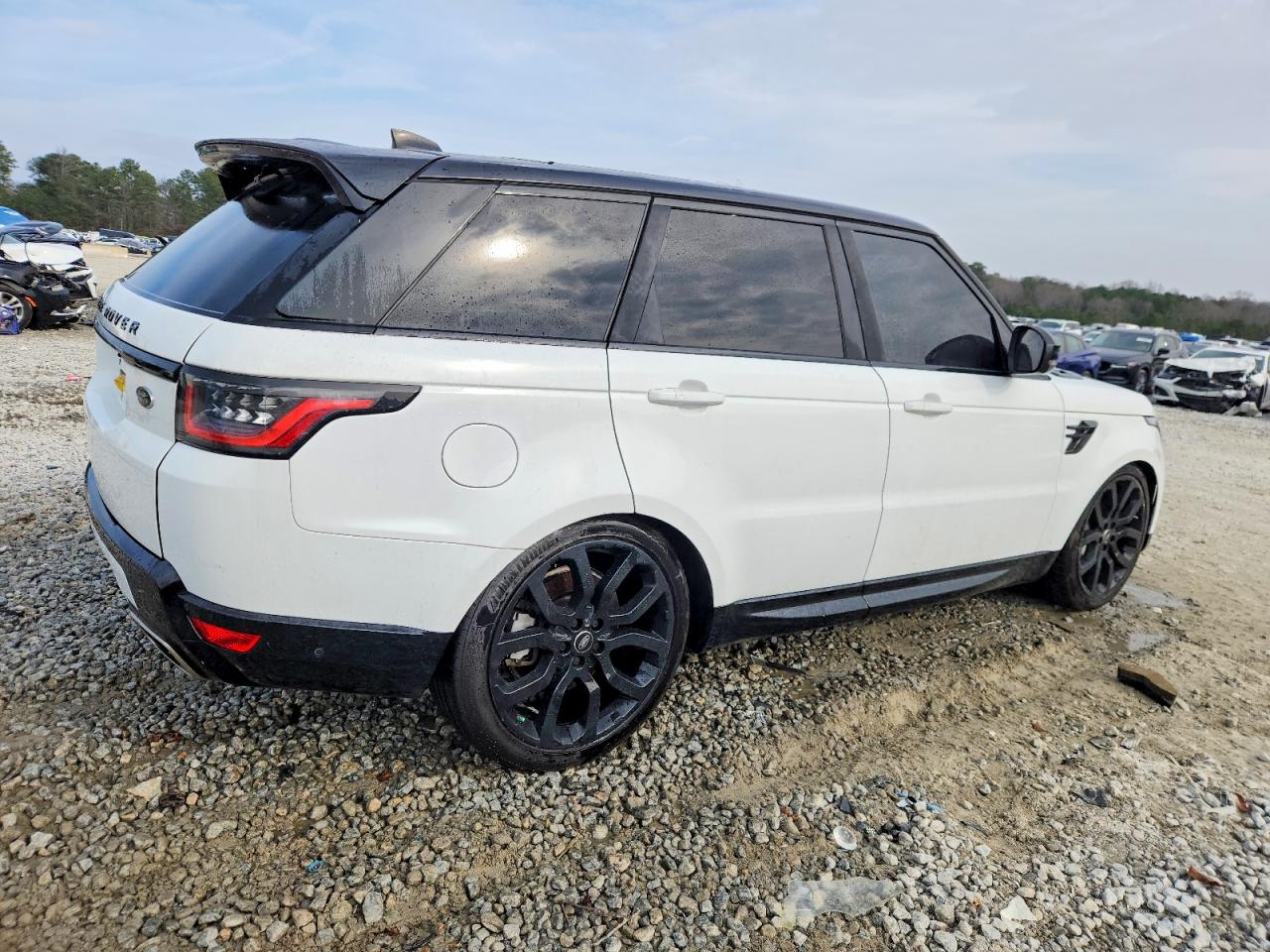2020 LAND ROVER RANGE ROVER SPORT HSE photo 3