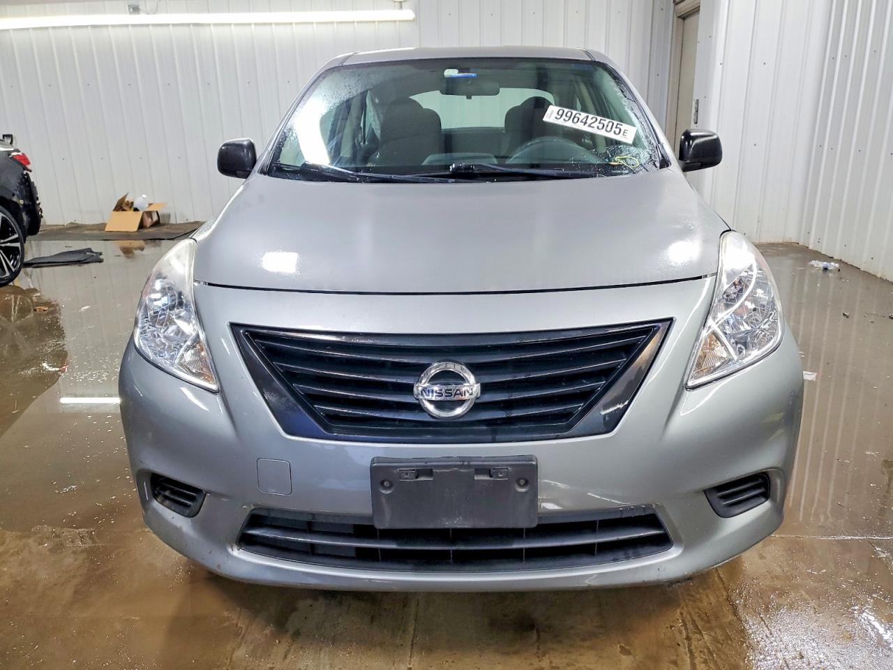 2014 NISSAN VERSA S photo 5